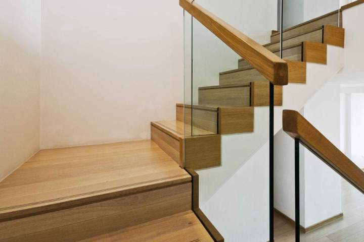 <p>Rénovation de parquet et d'escalier, Dol</p>